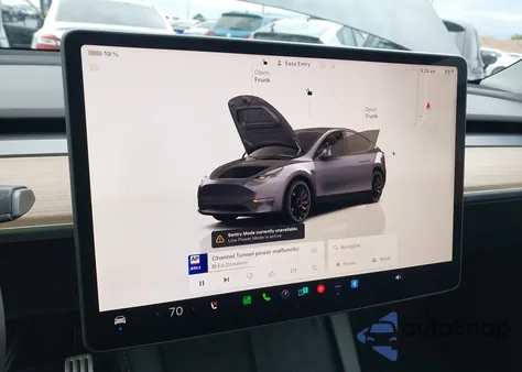 2022 Tesla Model Y Performance Dual Motor All-Wheel Drive from USA, damaged, VIN 7SAYGDEF0NF439519